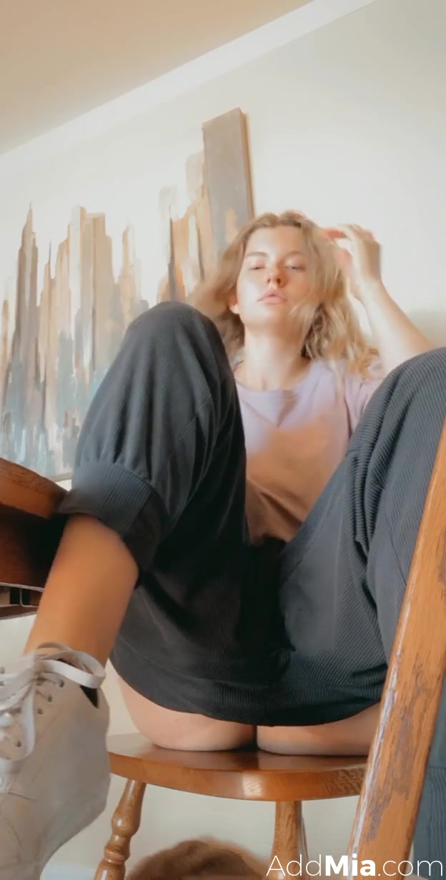 Mia Melano 79